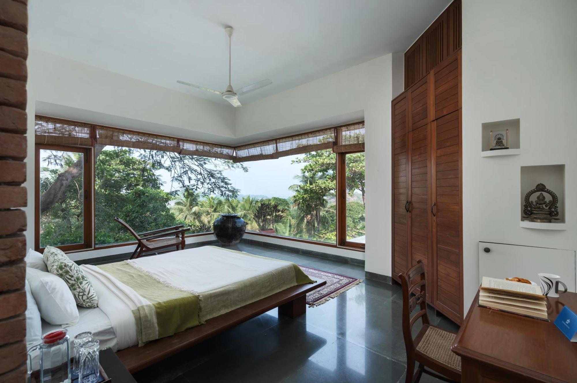 Saffronstays Pride Rock Mandve Exterior foto